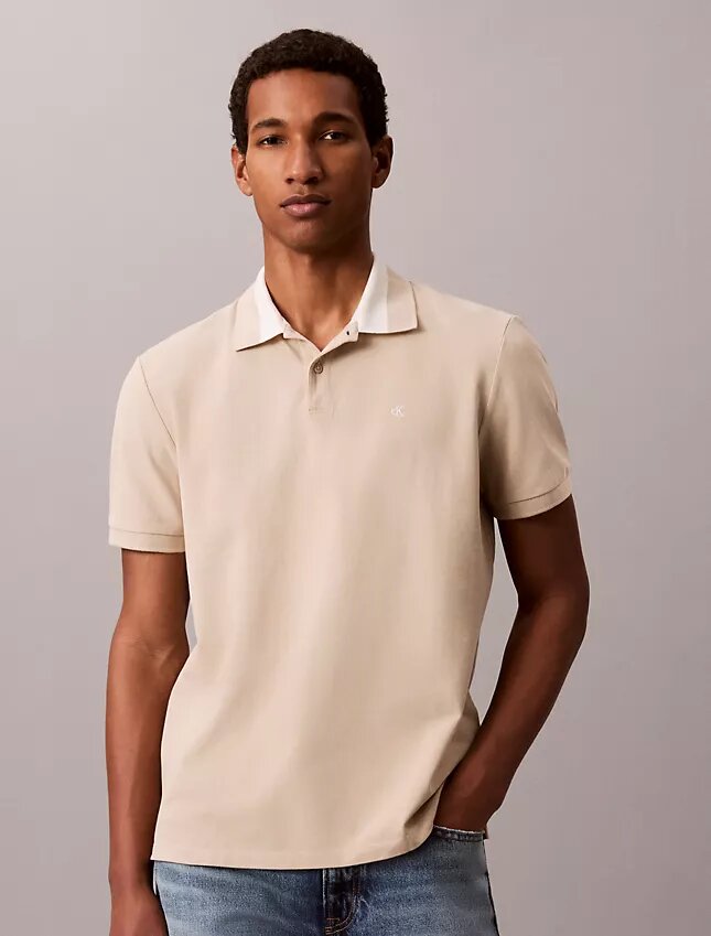 Koszulka polo z kołnierzykiem w stylu colorblock z pikowanej tkaniny Koszulka polo z kołnierzykiem w stylu colorblock z pikowanej tkaniny