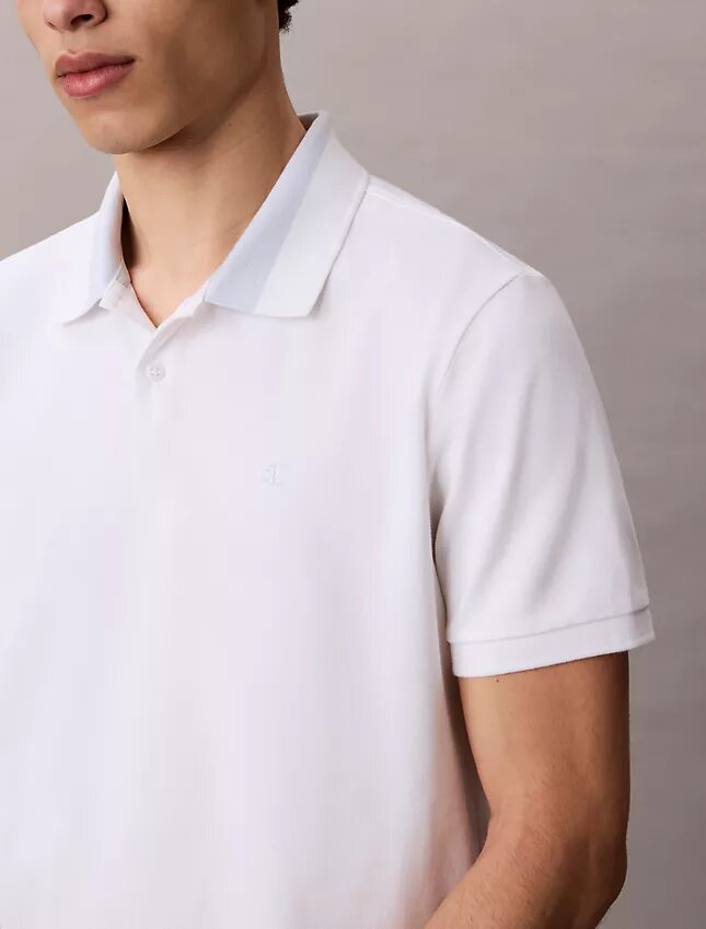Koszulka polo z kołnierzykiem w stylu colorblock z pikowanej tkaniny Koszulka polo z kołnierzykiem w stylu colorblock z pikowanej tkaniny