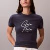 Koszulka slim fit z wypukłym logo Koszulka slim fit z wypukłym logo
