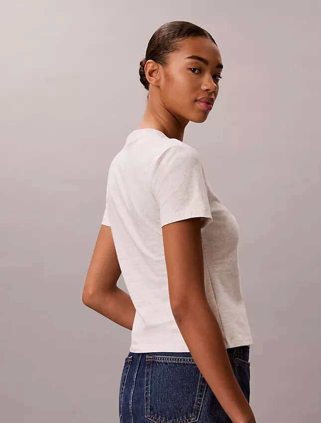 Koszulka slim fit z wypukłym logo Koszulka slim fit z wypukłym logo