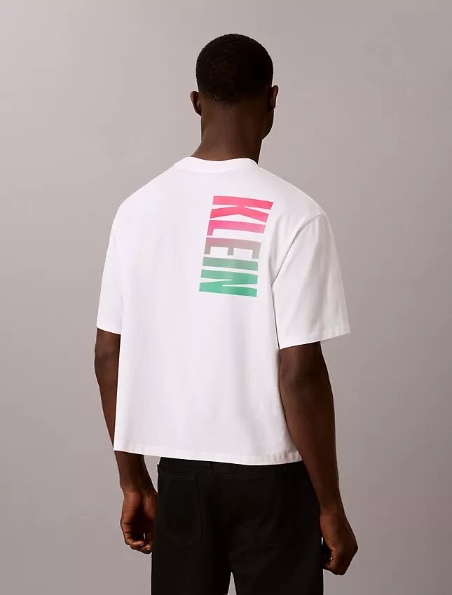 Koszulka z odważnym logo Pride Koszulka z odważnym logo Pride