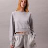 Krótka bluza z francuskiej dzianiny frotte o luźnym kroju Krótka bluza z francuskiej dzianiny frotte o luźnym kroju