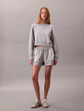Krótka bluza z francuskiej dzianiny frotte o luźnym kroju
