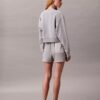 Krótka bluza z francuskiej dzianiny frotte o luźnym kroju Krótka bluza z francuskiej dzianiny frotte o luźnym kroju