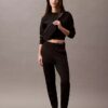 Krótka bluza z okrągłym dekoltem Krótka bluza z okrągłym dekoltem