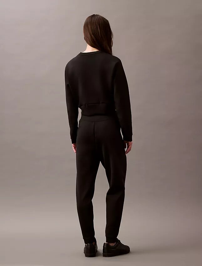 Krótka bluza z okrągłym dekoltem Krótka bluza z okrągłym dekoltem