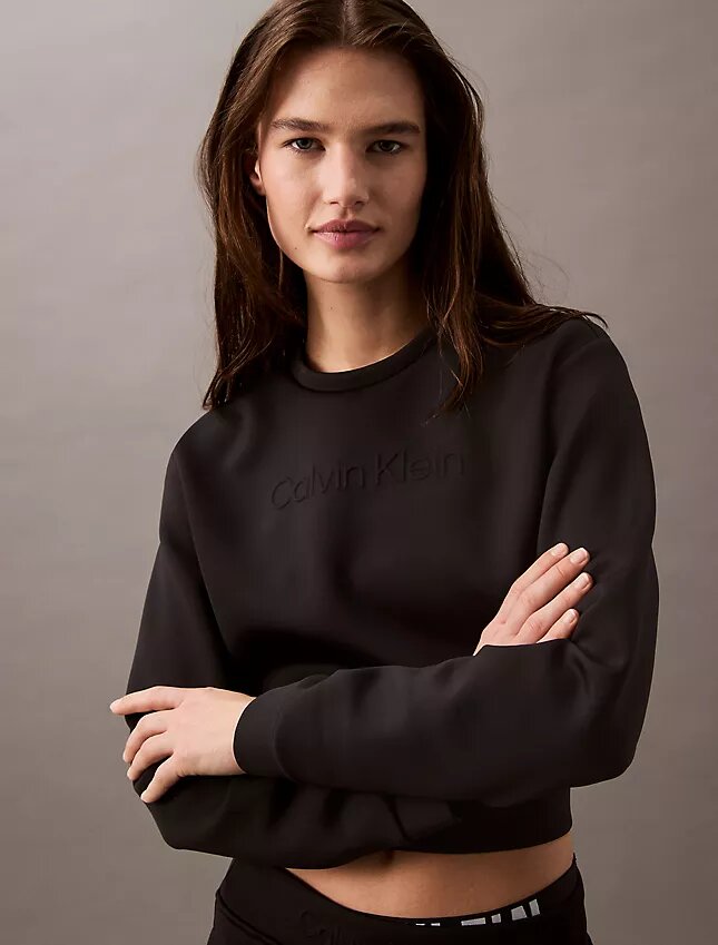 Krótka bluza z okrągłym dekoltem Krótka bluza z okrągłym dekoltem