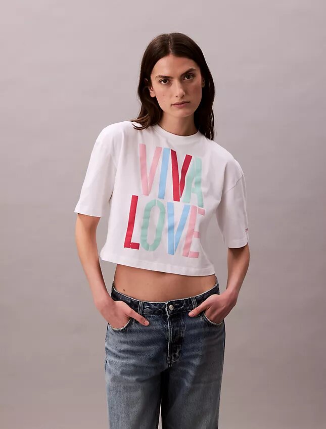 Krótka koszulka o luźnym kroju Marc Hundley Pride Viva Love Krótka koszulka o luźnym kroju Marc Hundley Pride Viva Love