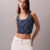 Krótki top z denimowym nadrukiem Monogramu Krótki top z denimowym nadrukiem Monogramu