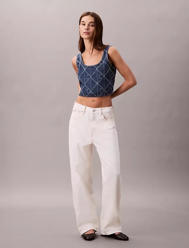 Krótki top z denimowym nadrukiem Monogramu Krótki top z denimowym nadrukiem Monogramu
