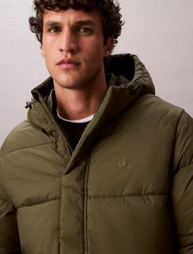 Kurtka puchowa z kapturem