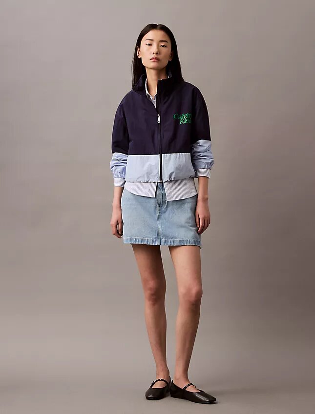 Kurtka z nylonu w stylu colorblock z zamkiem błyskawicznym Kurtka z nylonu w stylu colorblock z zamkiem błyskawicznym