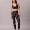 Legginsy 7/8 z miękkim, abstrakcyjnym nadrukiem