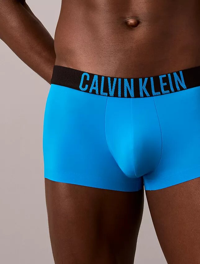 Low Rise Trunk Intense Power Motion Low Rise Trunk Intense Power Motion