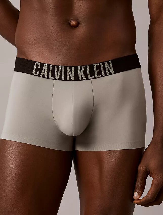 Low Rise Trunk Intense Power Motion Low Rise Trunk Intense Power Motion