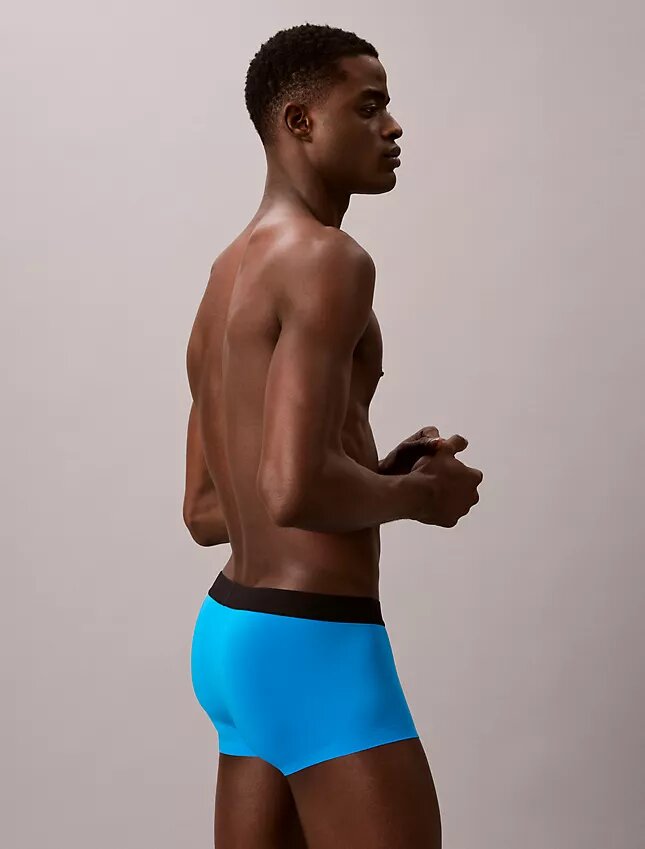 Low Rise Trunk Intense Power Motion Low Rise Trunk Intense Power Motion