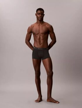 Low Rise Trunk na Księżycowy Nowy Rok Low Rise Trunk na Księżycowy Nowy Rok