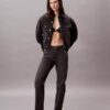 Luźne jeansy typu bootcut Luźne jeansy typu bootcut