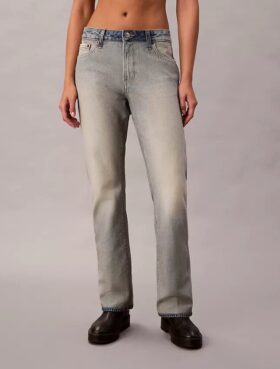 Luźne jeansy typu bootcut z selvedge