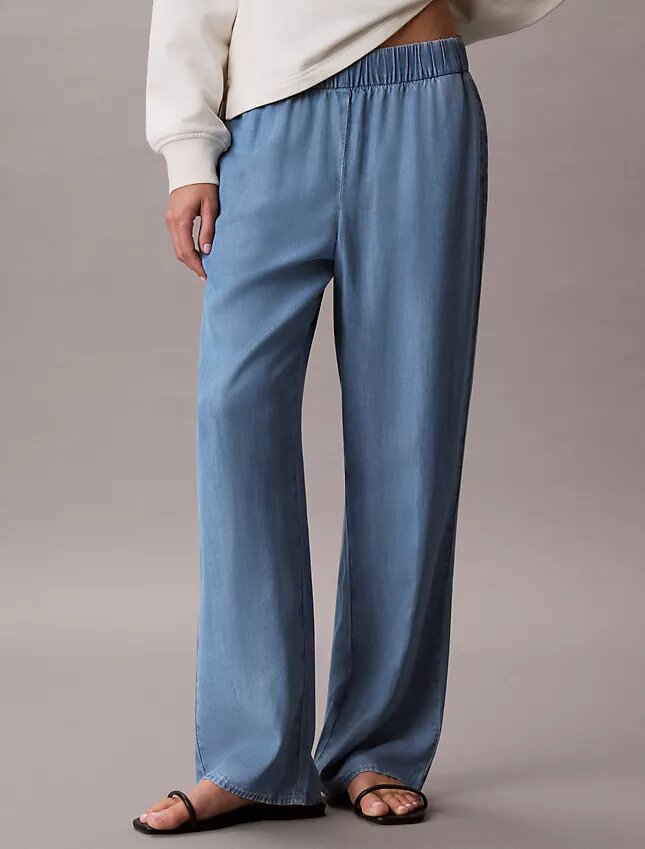 Luźne jeansy z denimu Luźne jeansy z denimu
