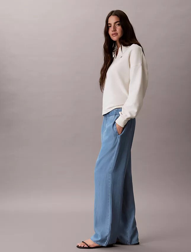 Luźne jeansy z denimu Luźne jeansy z denimu