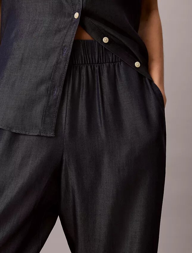 Luźne jeansy z denimu Luźne jeansy z denimu