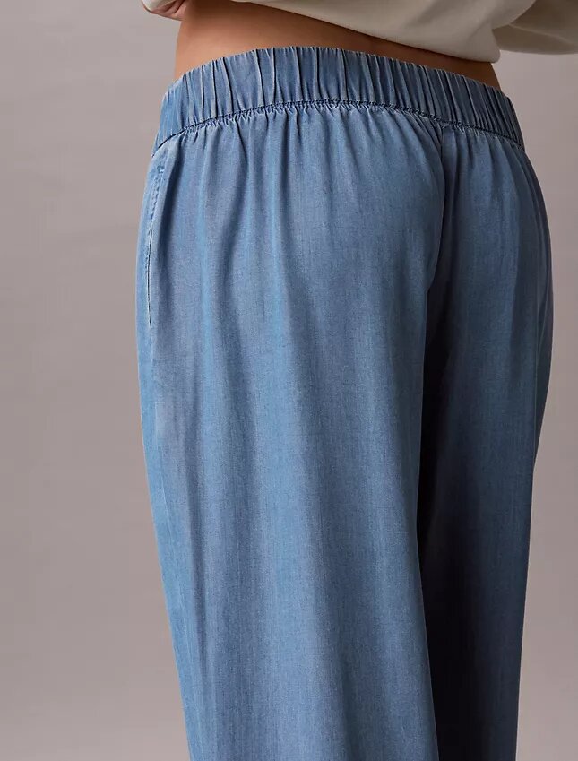 Luźne jeansy z denimu Luźne jeansy z denimu