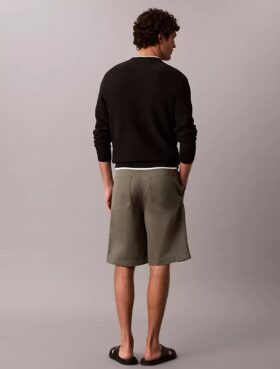 Luźne szorty chino w stylu lat 90.