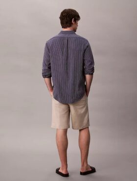 Luźne szorty chino w stylu lat 90.