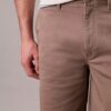 Luźne szorty chino w stylu lat 90. Luźne szorty chino w stylu lat 90.