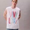 Marc Hundley Pride Viva Love Top bez rękawów o luźnym kroju Marc Hundley Pride Viva Love Top bez rękawów o luźnym kroju