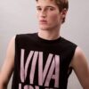 Marc Hundley Pride Viva Love Top bez rękawów o luźnym kroju Marc Hundley Pride Viva Love Top bez rękawów o luźnym kroju
