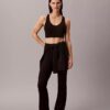 Miękki sportowy top z biustonoszem o niskim stopniu wsparcia Miękki sportowy top z biustonoszem o niskim stopniu wsparcia
