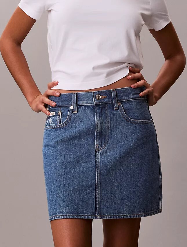 Mini spódniczka w stylu lat 90. Mini spódniczka w stylu lat 90.