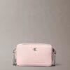 Minimalistyczna torba na aparat z monogramem Minimalistyczna torba na aparat z monogramem