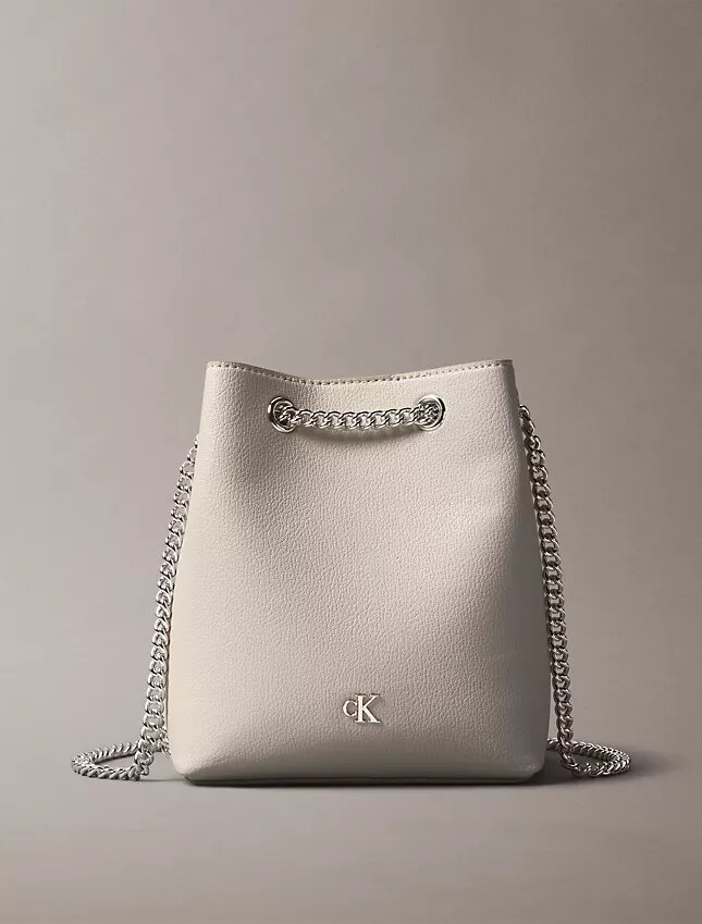 Minimalistyczna torba typu bucket z Monogramem Minimalistyczna torba typu bucket z Monogramem