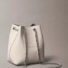 Minimalistyczna torba typu bucket z Monogramem Minimalistyczna torba typu bucket z Monogramem