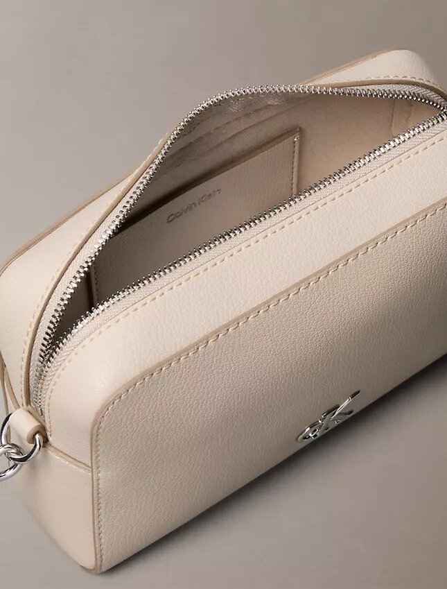 Minimalistyczna torebka na ramię z Monogramem Minimalistyczna torebka na ramię z Monogramem