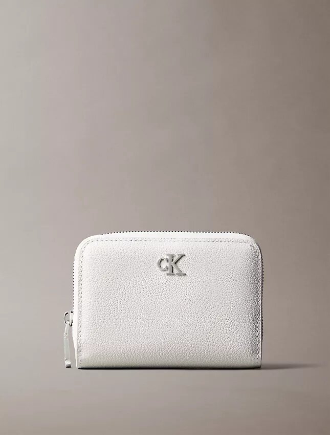 Minimalistyczny portfel Monogram z klapką i zamkiem błyskawicznym Minimalistyczny portfel Monogram z klapką i zamkiem błyskawicznym