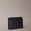 Minimalistyczny portfel z klapką z Monogramem Minimalistyczny portfel z klapką z Monogramem