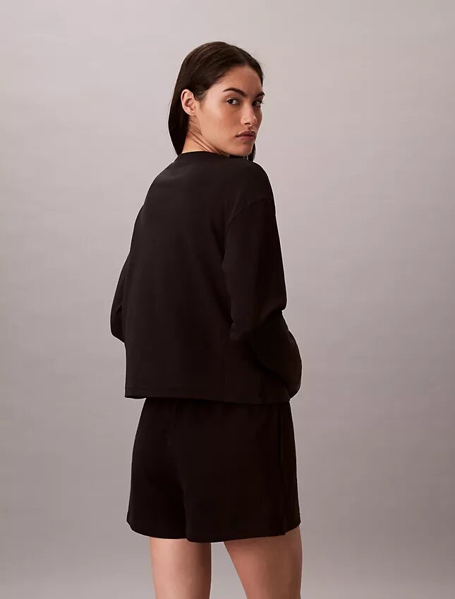 Nowoczesna bluza z frotte o luźnym kroju Nowoczesna bluza z frotte o luźnym kroju