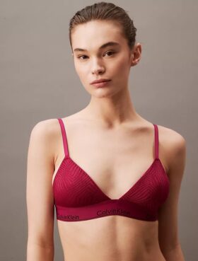 Nowoczesna, lekko wyściełana Bralette trójkątna z koronką Nowoczesna, lekko wyściełana Bralette trójkątna z koronką
