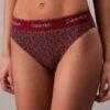 Nowoczesne Bikini z logo na dółach Nowoczesne Bikini z logo na dółach