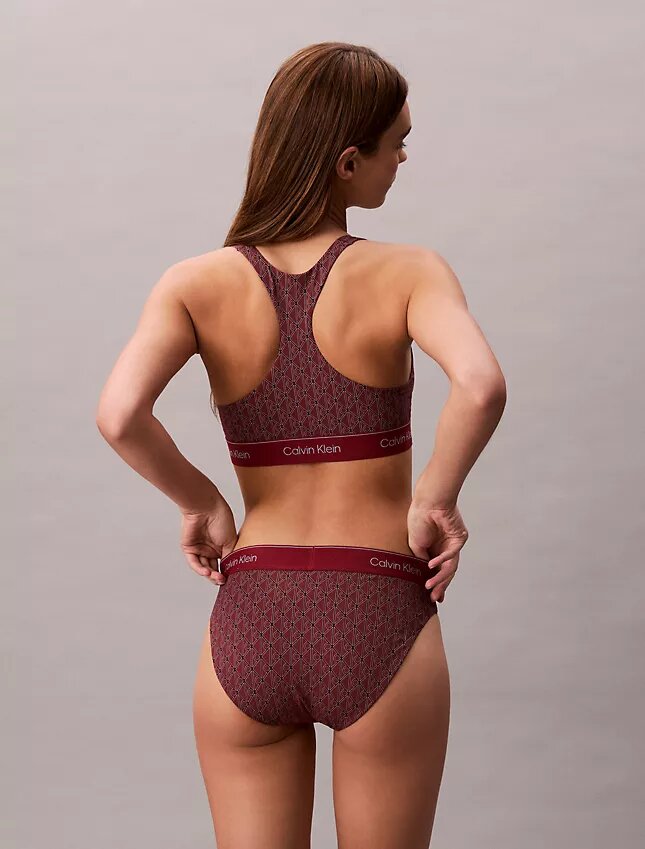 Nowoczesne Bikini z logo na dółach Nowoczesne Bikini z logo na dółach