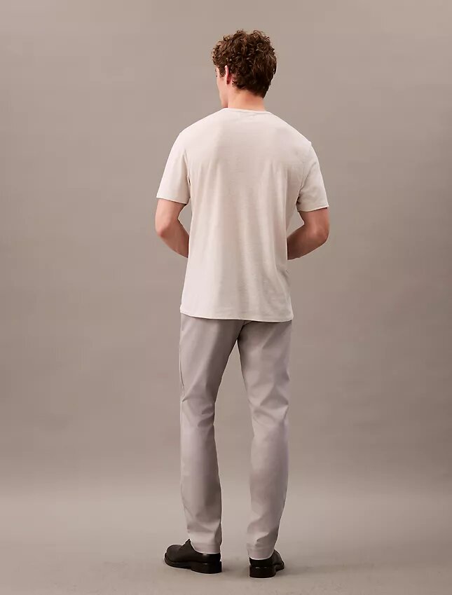 Nowoczesne spodnie chino z elastycznego materiału Nowoczesne spodnie chino z elastycznego materiału