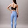 Nowoczesne sportowe legginsy z wysokim stanem i długością 7/8 Nowoczesne sportowe legginsy z wysokim stanem i długością 7/8
