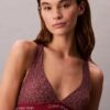 Nowoczesny top bikini z trójkątnymi miseczkami i logo na plecach Nowoczesny top bikini z trójkątnymi miseczkami i logo na plecach