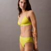 Nowoczesny trójkątny top bikini z logo Nowoczesny trójkątny top bikini z logo