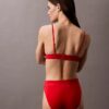 Nowoczesny trójkątny top do bikini z logo Nowoczesny trójkątny top do bikini z logo