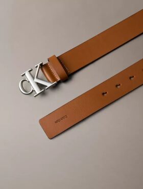 Pasek z monogramem
